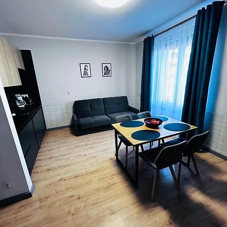 Apartament Walczaka 43 Miejsce Parkingowe 乔左维尔考普尔斯基 外观 照片