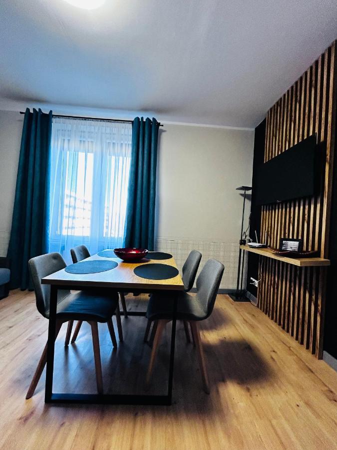Apartament Walczaka 43 Miejsce Parkingowe 乔左维尔考普尔斯基 外观 照片
