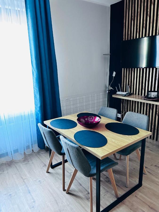 Apartament Walczaka 43 Miejsce Parkingowe 乔左维尔考普尔斯基 外观 照片