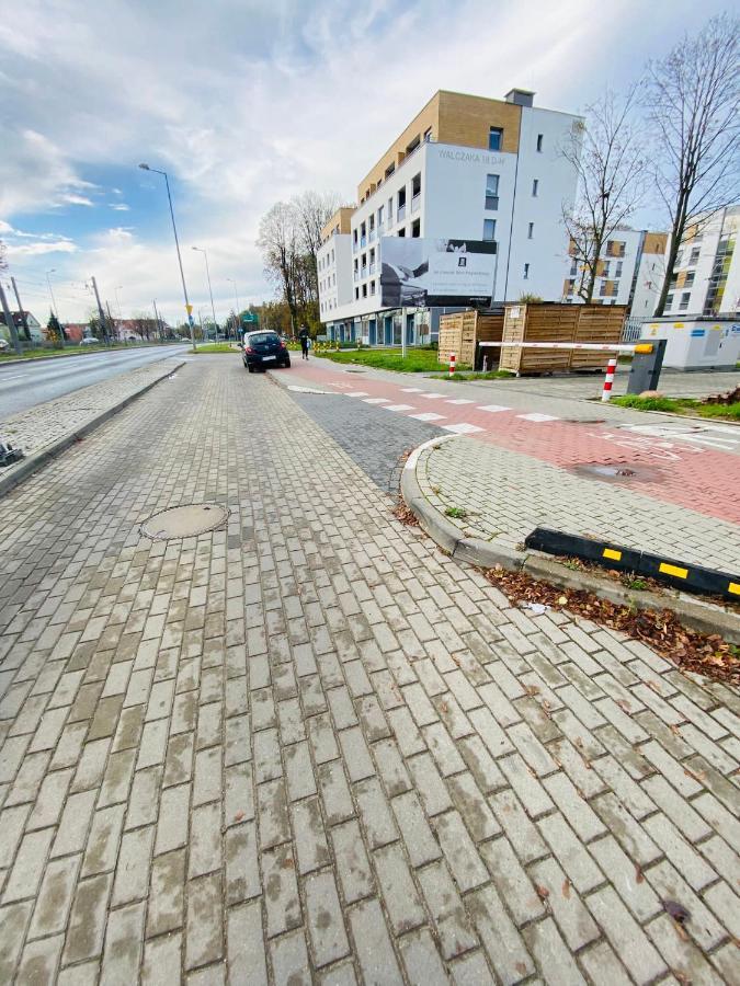 Apartament Walczaka 43 Miejsce Parkingowe 乔左维尔考普尔斯基 外观 照片